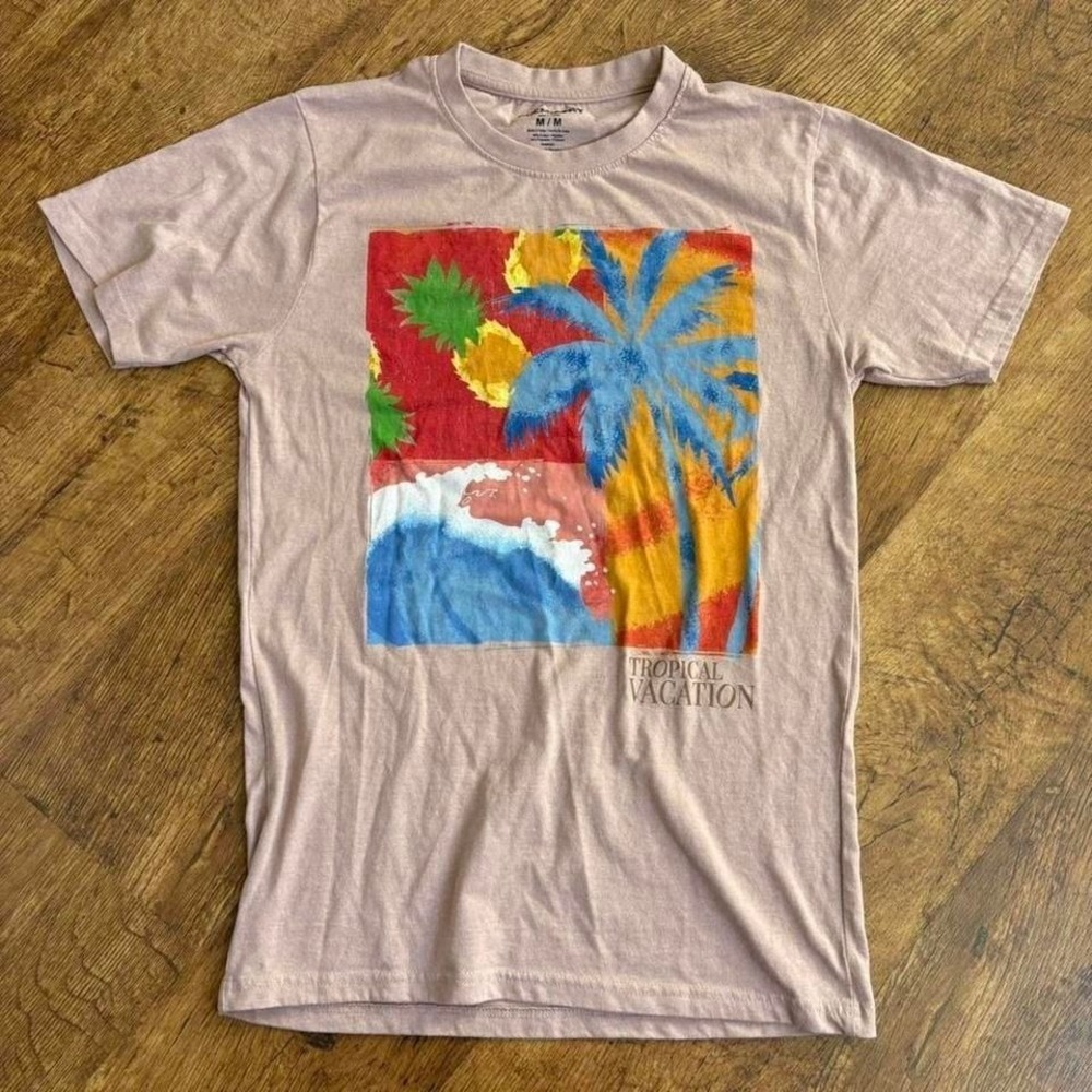71.‎ Tropical Vacation graphic t-shirt,